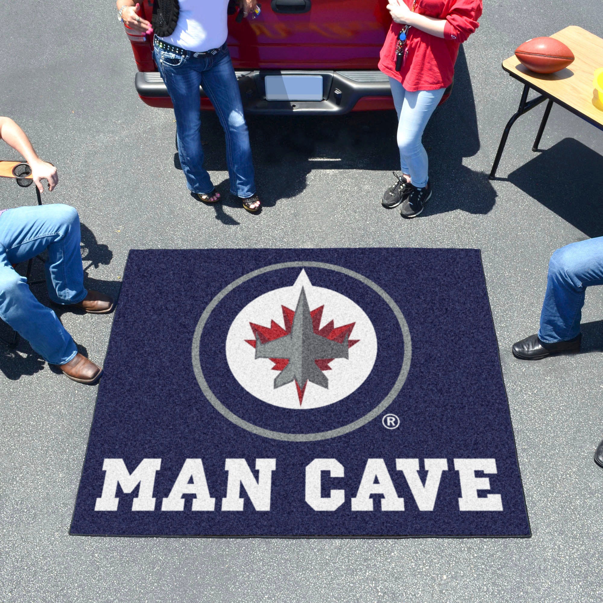 FANMATS, LNH - Tapis de caverne d'homme des Jets de Winnipeg - 5 pi. x 6 pi.